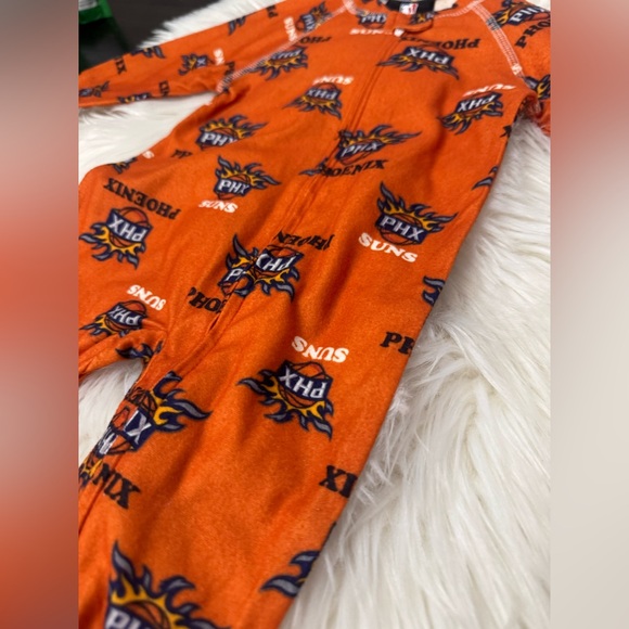NBA Phoneix suns baby onsie new no tags Size 0/3 - Picture 2 of 7